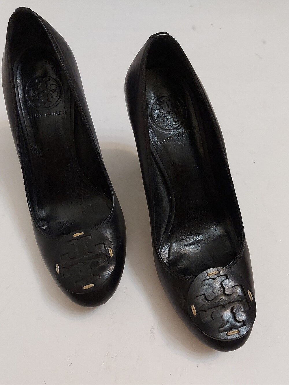 Tory Burch women’s leather shoes - Picture 4 of 9